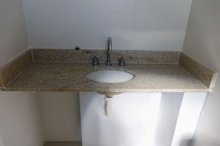 Apartamento à venda com 64m², 2 quartos e 2 vagas Apartamento à venda com 64m², 2 quartos e 2 vagasBanheiro da Suíte 1