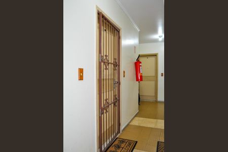 Apartamento à venda com 44m², 1 quarto e sem vaga Apartamento à venda com 44m², 1 quarto e sem vagaPorta