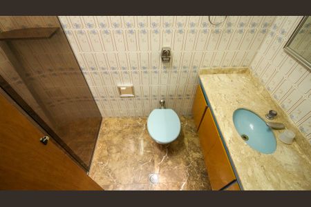 Casa à venda com 178m², 3 quartos e 4 vagasBanheiro Social