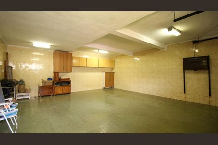 Casa à venda com 178m², 3 quartos e 4 vagasSalão de Festas