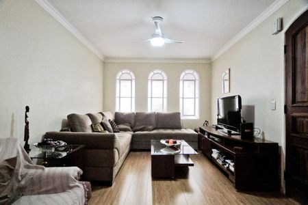 Casa à venda com 154m², 3 quartos e 2 vagas Casa à venda com 154m², 3 quartos e 2 vagasSala