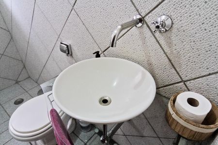 Casa à venda com 154m², 3 quartos e 2 vagas Casa à venda com 154m², 3 quartos e 2 vagasLavabo