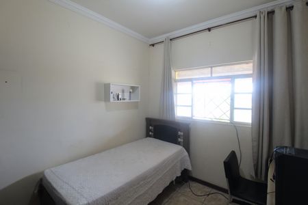 Casa à venda com 93m², 4 quartos e 4 vagasQuarto 1