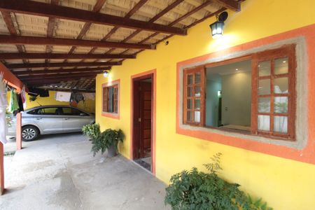 Casa à venda com 93m², 4 quartos e 4 vagasVaranda