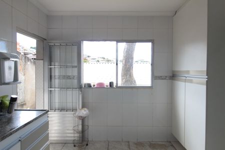 Casa à venda com 93m², 4 quartos e 4 vagasCozinha