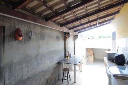 Casa à venda com 93m², 4 quartos e 4 vagasÁrea de Serviço