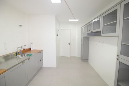 Apartamento à venda com 180m², 4 quartos e 1 vagaCozinha