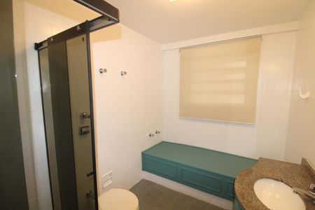 Apartamento à venda com 180m², 4 quartos e 1 vagaBanheiro 1