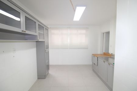 Apartamento à venda com 180m², 4 quartos e 1 vagaCozinha