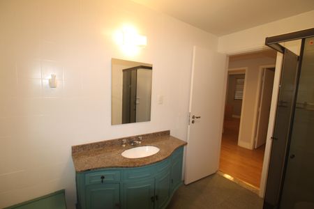 Apartamento à venda com 180m², 4 quartos e 1 vagaBanheiro 1