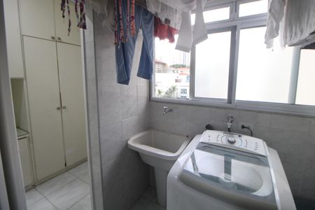 Apartamento à venda com 70m², 3 quartos e 1 vagaÁrea de Serviço