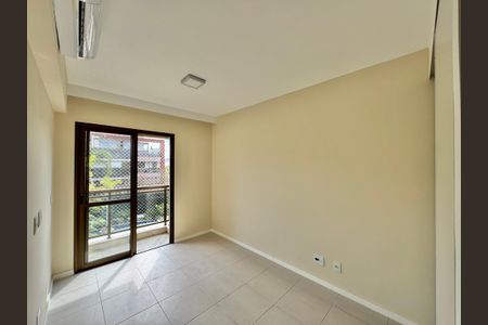 Apartamento à venda com 174m², 4 quartos e 2 vagas Apartamento à venda com 174m², 4 quartos e 2 vagasSuíte 2