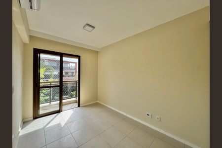 Apartamento à venda com 174m², 4 quartos e 2 vagas Apartamento à venda com 174m², 4 quartos e 2 vagasSuíte 2