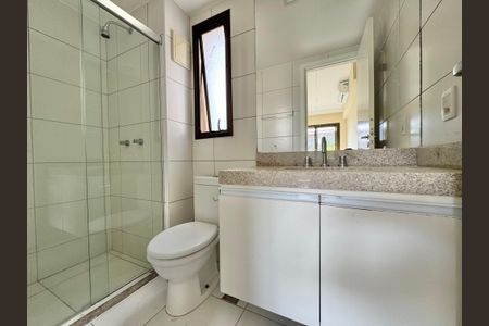 Apartamento à venda com 174m², 4 quartos e 2 vagas Apartamento à venda com 174m², 4 quartos e 2 vagasSuíte 2 - Banheiro