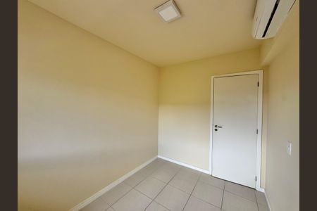 Apartamento à venda com 174m², 4 quartos e 2 vagas Apartamento à venda com 174m², 4 quartos e 2 vagasQuarto 1