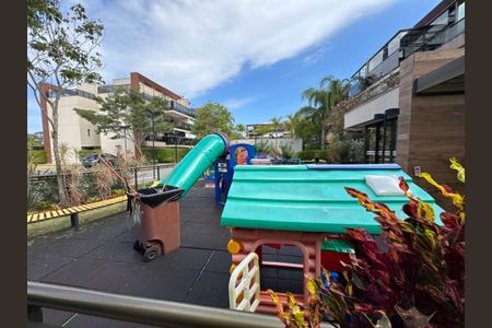 Apartamento à venda com 174m², 4 quartos e 2 vagas Apartamento à venda com 174m², 4 quartos e 2 vagasÁrea comum