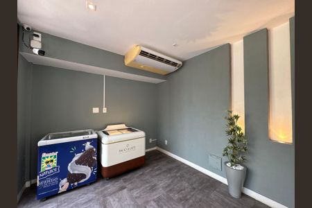 Apartamento à venda com 174m², 4 quartos e 2 vagas Apartamento à venda com 174m², 4 quartos e 2 vagasÁrea comum