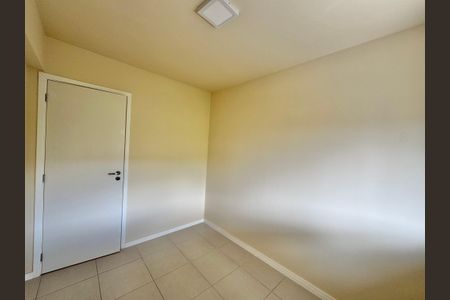 Apartamento à venda com 174m², 4 quartos e 2 vagas Apartamento à venda com 174m², 4 quartos e 2 vagasQuarto 2