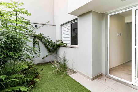 Apartamento à venda com 46m², 1 quarto e sem vaga Apartamento à venda com 46m², 1 quarto e sem vagaVaranda