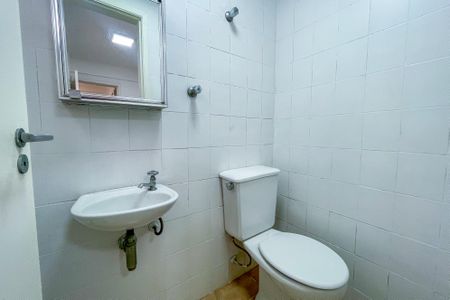Apartamento à venda com 90m², 3 quartos e 2 vagas Apartamento à venda com 90m², 3 quartos e 2 vagasBanheiro de serviço