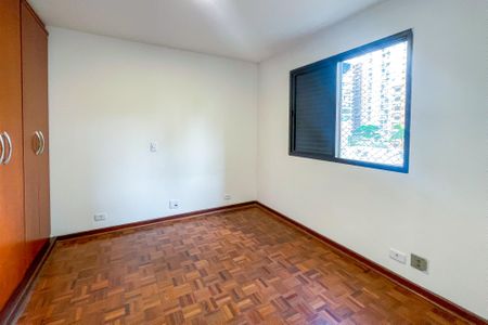 Apartamento à venda com 90m², 3 quartos e 2 vagas Apartamento à venda com 90m², 3 quartos e 2 vagasSuíte