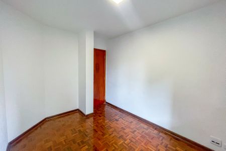 Apartamento à venda com 90m², 3 quartos e 2 vagas Apartamento à venda com 90m², 3 quartos e 2 vagasQuarto 1