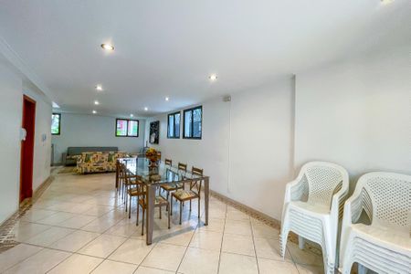 Apartamento à venda com 90m², 3 quartos e 2 vagas Apartamento à venda com 90m², 3 quartos e 2 vagasÁrea comum - Salão de festas