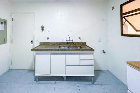 Apartamento à venda com 90m², 3 quartos e 2 vagas Apartamento à venda com 90m², 3 quartos e 2 vagasCozinha