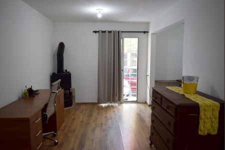 Casa à venda com 200m², 4 quartos e 2 vagasEscritório