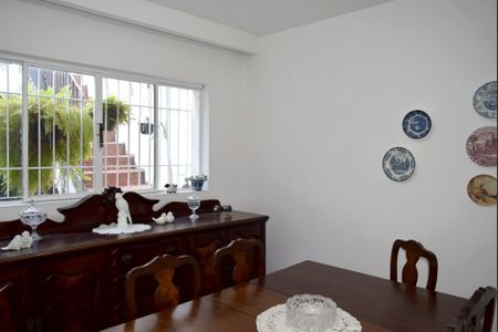 Casa à venda com 200m², 4 quartos e 2 vagasSala de jantar