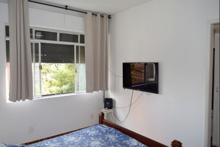 Casa à venda com 200m², 4 quartos e 2 vagasSuíte