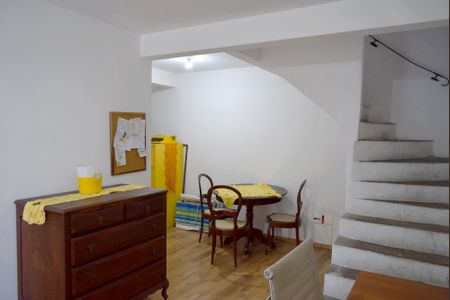 Casa à venda com 200m², 4 quartos e 2 vagasEscritório