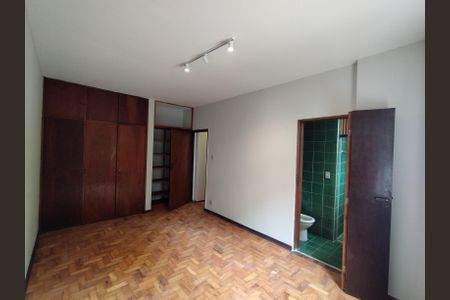 Apartamento à venda com 123m², 3 quartos e 1 vaga Apartamento à venda com 123m², 3 quartos e 1 vagaSuíte
