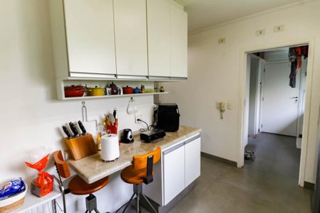 Apartamento à venda com 160m², 4 quartos e 3 vagasCozinha 