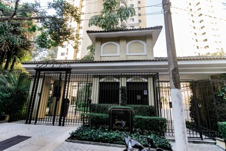 Apartamento à venda com 160m², 4 quartos e 3 vagasFachada e portaria