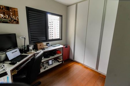 Apartamento à venda com 160m², 4 quartos e 3 vagasEscritório