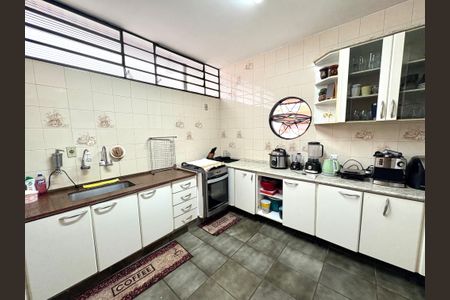 Casa à venda com 144m², 3 quartos e 4 vagas Casa à venda com 144m², 3 quartos e 4 vagasCozinha