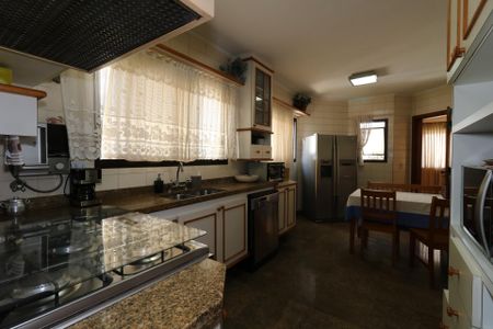 Apartamento à venda com 200m², 4 quartos e 3 vagasCozinha