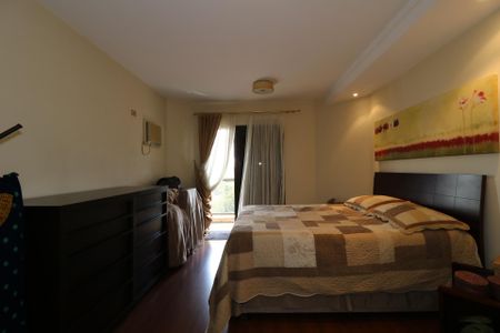 Apartamento à venda com 200m², 4 quartos e 3 vagasSuíte 2