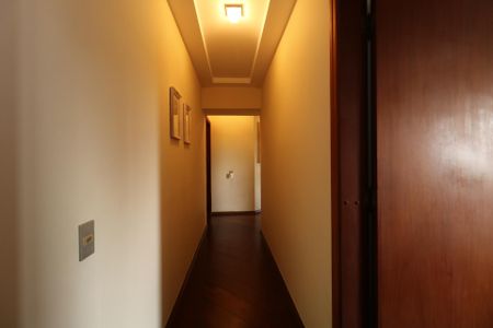 Apartamento à venda com 200m², 4 quartos e 3 vagasCorredor