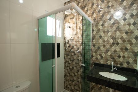 Casa à venda com 119m², 3 quartos e 2 vagas Casa à venda com 119m², 3 quartos e 2 vagasBanheiro da Suíte 1