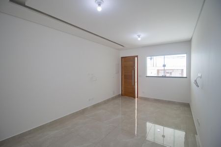 Casa à venda com 119m², 3 quartos e 2 vagas Casa à venda com 119m², 3 quartos e 2 vagasSala