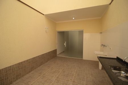 Casa à venda com 119m², 3 quartos e 2 vagas Casa à venda com 119m², 3 quartos e 2 vagasÁrea de Serviço com Churrasqueira