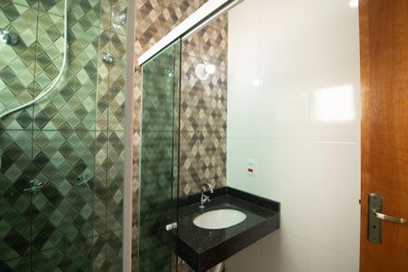 Casa à venda com 119m², 3 quartos e 2 vagas Casa à venda com 119m², 3 quartos e 2 vagasBanheiro da Suíte 1