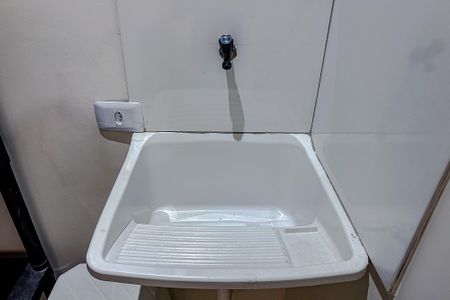 Casa para alugar com 250m², 7 quartos e 1 vagaÁrea de Serviço