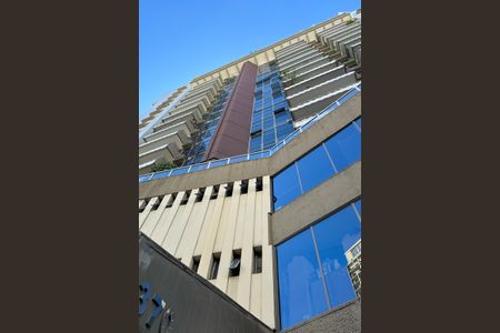 Apartamento para alugar com 78m², 2 quartos e 1 vaga Apartamento para alugar com 78m², 2 quartos e 1 vagaFachada