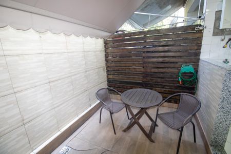 Casa de condomínio à venda com 116m², 3 quartos e 1 vaga Casa de condomínio à venda com 116m², 3 quartos e 1 vagaÁrea de Serviço