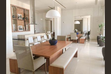 Apartamento à venda com 330m², 4 quartos e 4 vagas