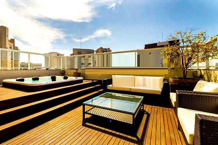 Apartamento à venda com 330m², 4 quartos e 4 vagas