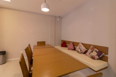Apartamento à venda com 211m², 3 quartos e 2 vagas Apartamento à venda com 211m², 3 quartos e 2 vagasÁrea comum